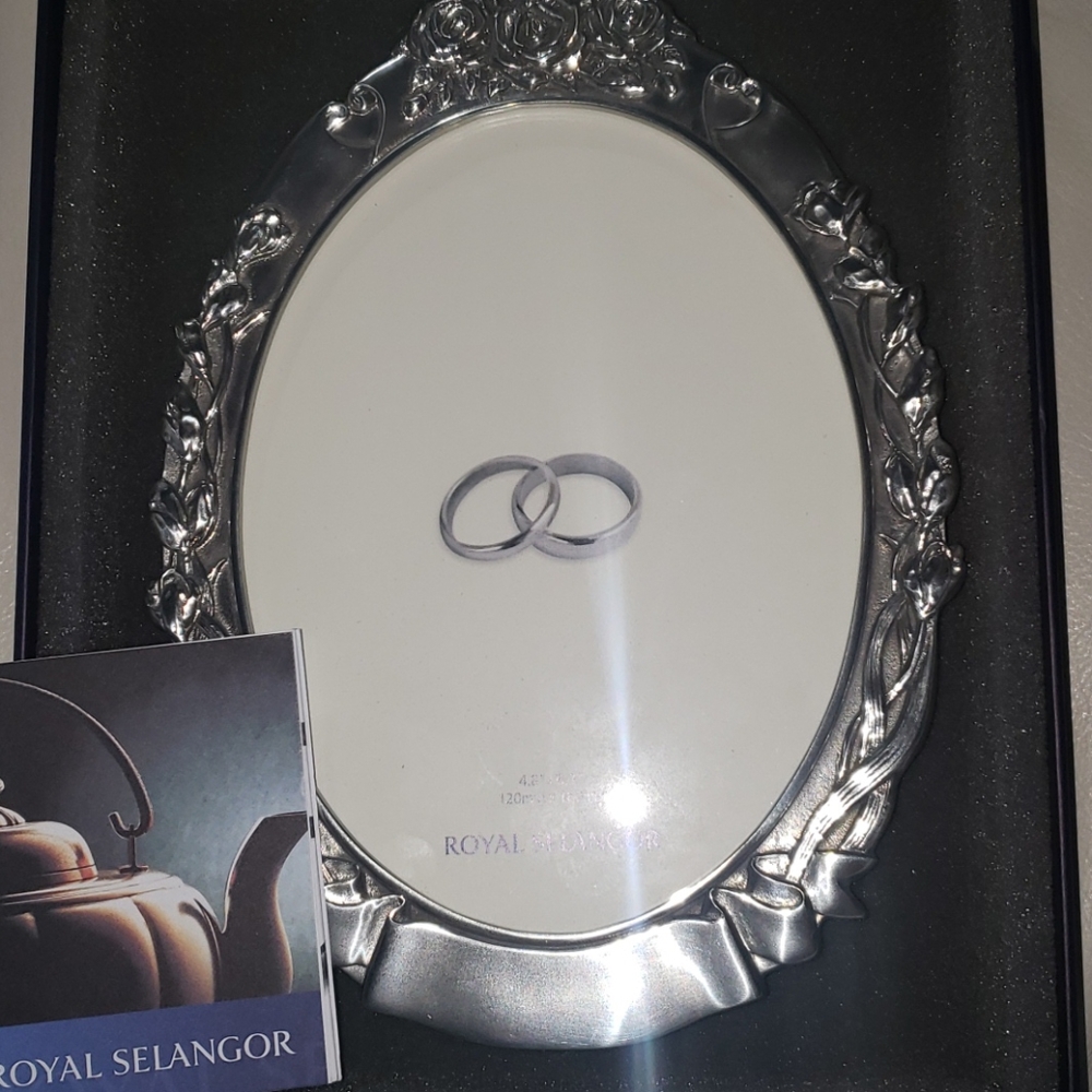 Royal Selangor Wedding Frame